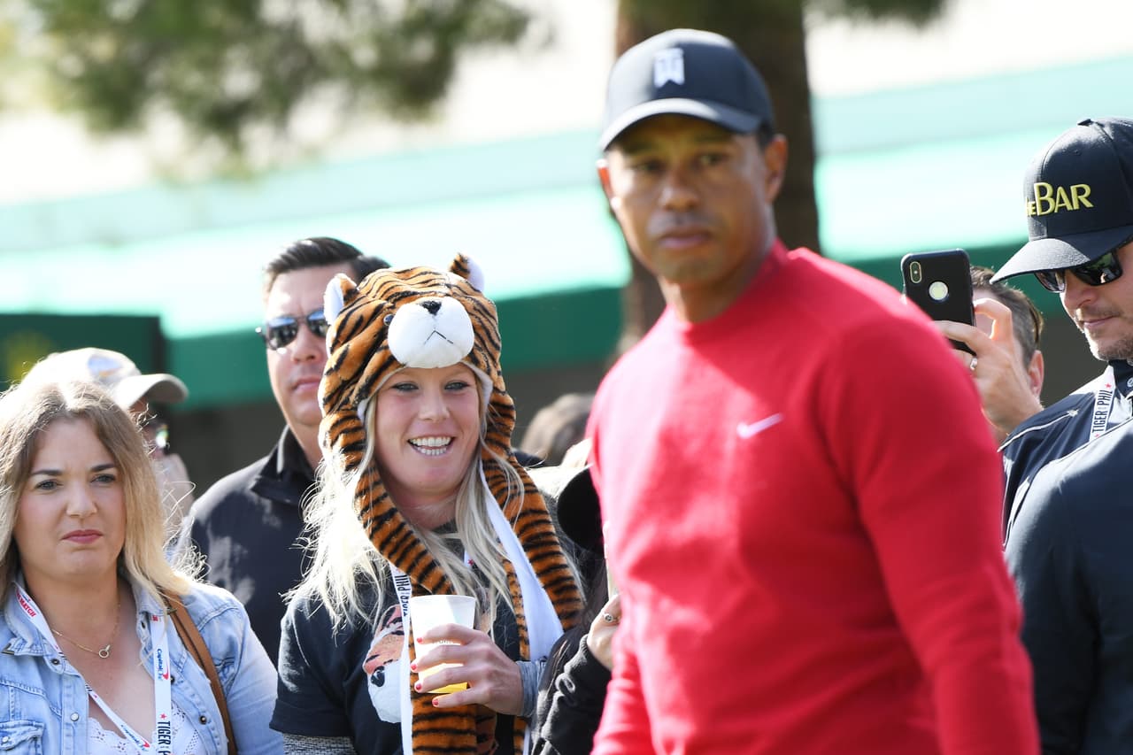 Los fanáticos disfrutan de la presencia de Woods, sin duda la figura más representativa del golf mundial.