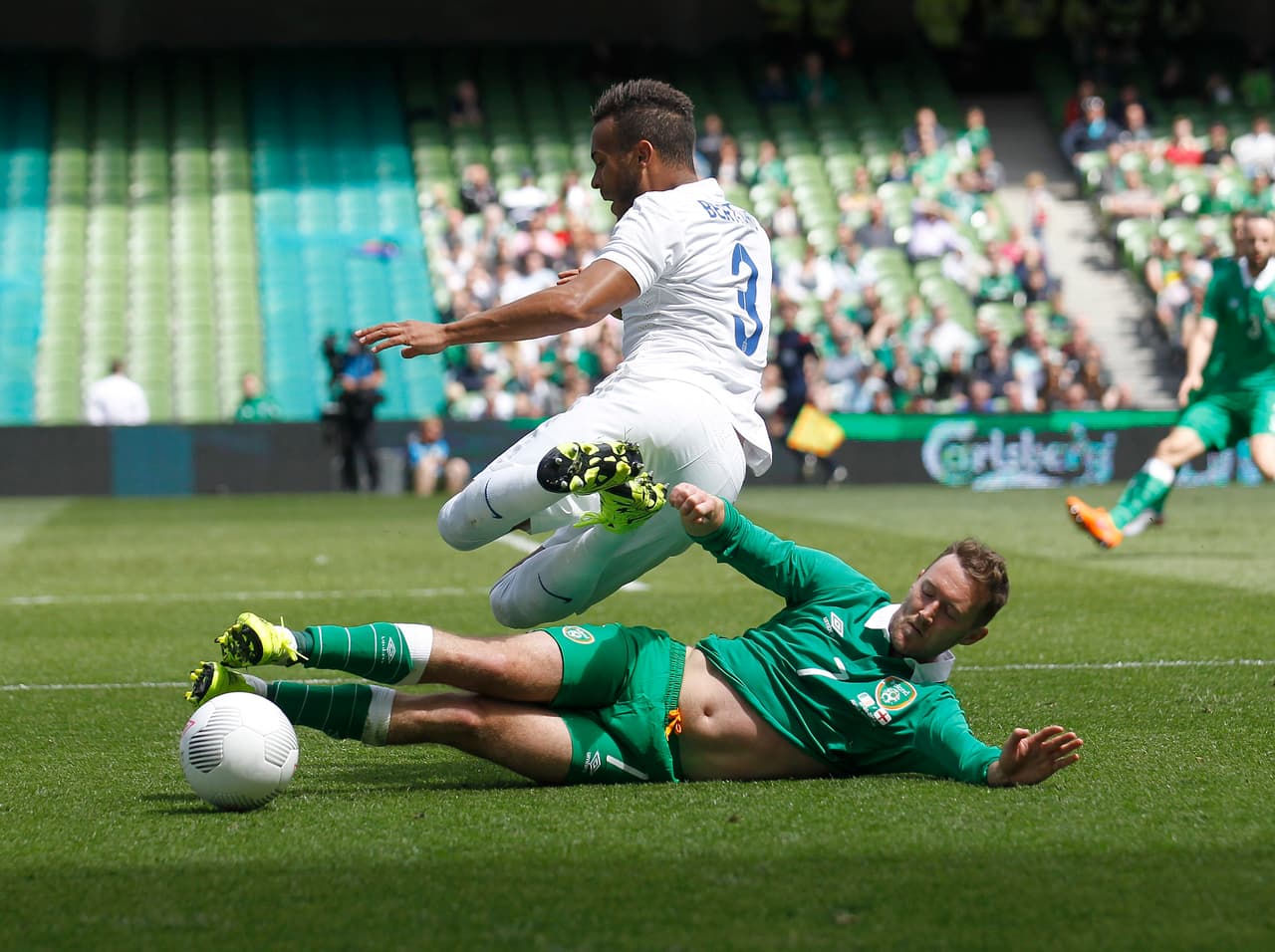 Los duelos entre Inglaterra e Irlanda siempre son una promesa de combates aguerridos, pero lo sucedido en el amistoso entre ambos países en 2015 estuvo muy lejos de eso, en un triste empate sin goles.