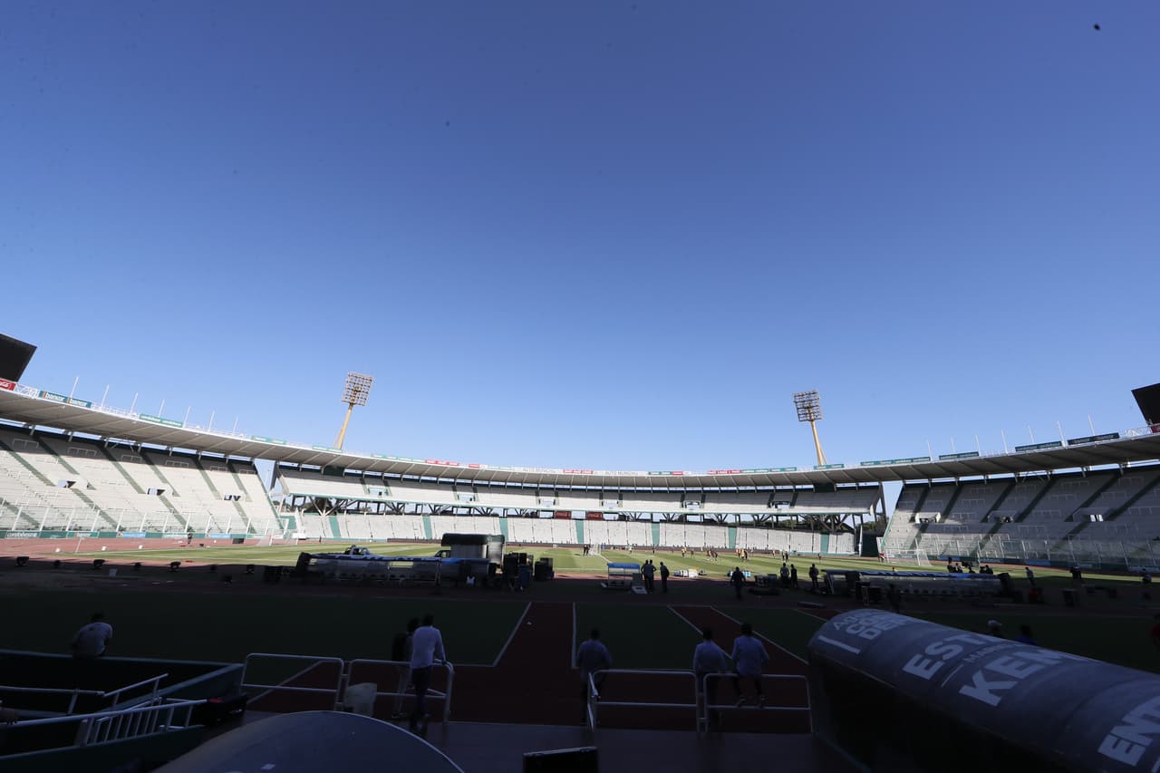 El estadio Mario Alberto Kempes en Córdoba es un escenario renovado, dispuesto y lleno de detalles para recibir el primero de los amistosos entre Argentina y México.