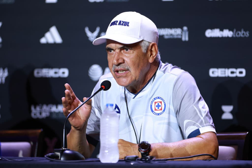 Tuca’ Ferretti pide respeto para Cruz Azul ante la expectativa de ver a Messi