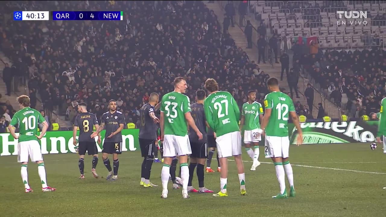 ¡TIRO ATAJADO! disparo por Dan Burn.