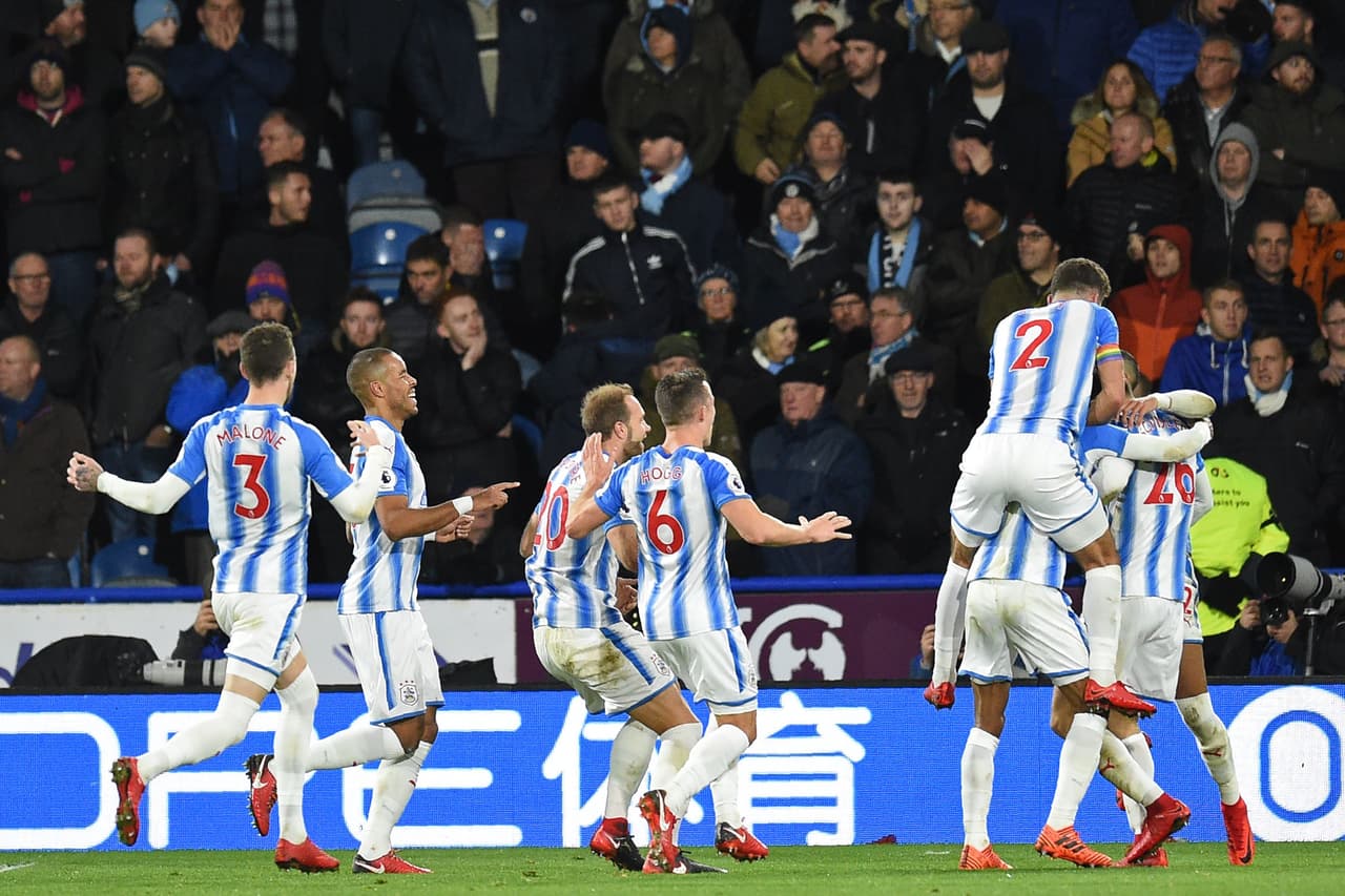 Parecía que se venía la noche para el Manchester City, que a pesar de haber generado opciones de gol no pudo meter la pelota.