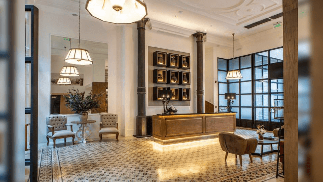 El lobby del hotel donde llegó y se registró Ronaldinho el martes por la noche.