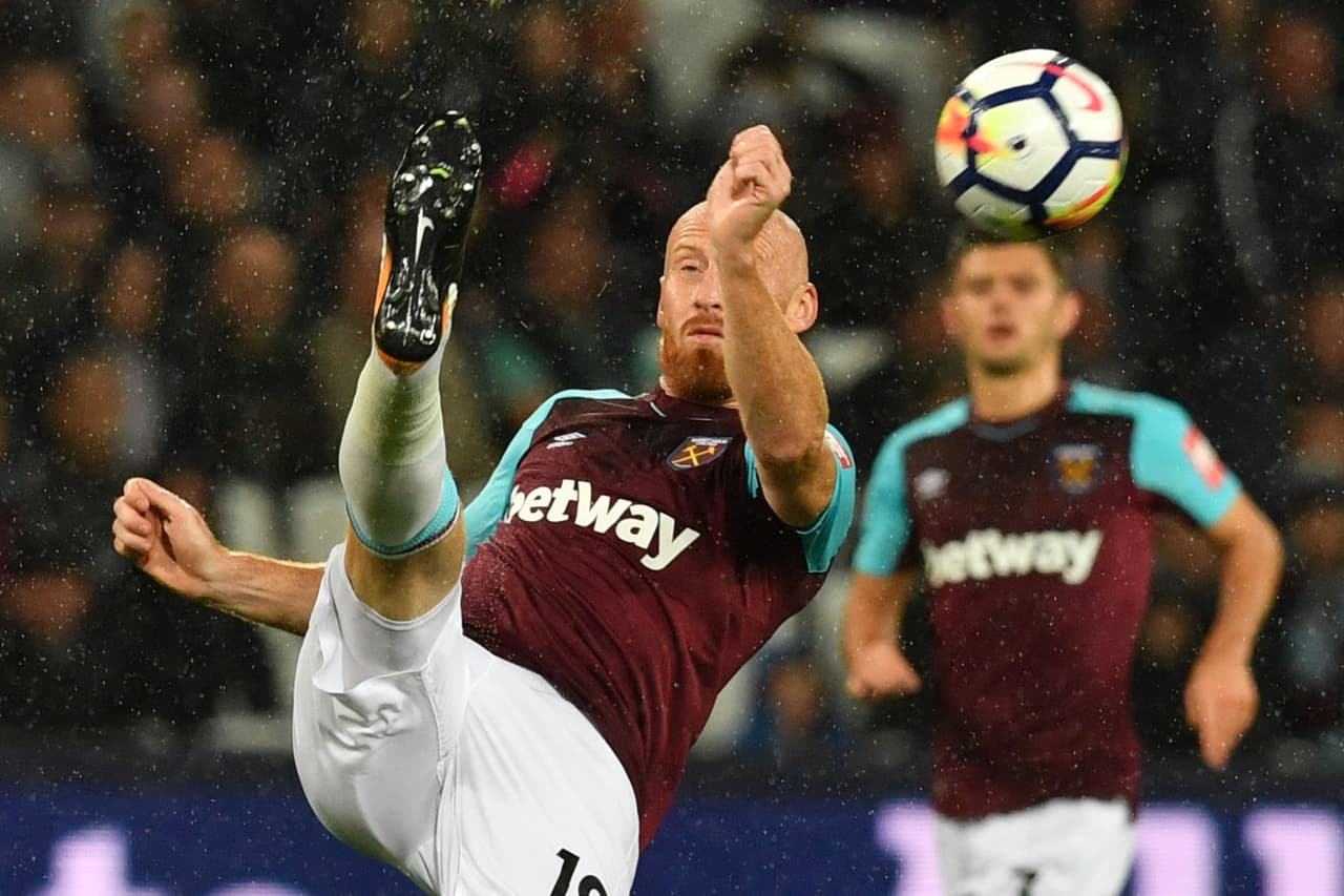 La defensa, liderada por James Collins, ha sido lo más criticado del West Ham en este inicio de temporada, en donde habían perdido todos sus partidos.