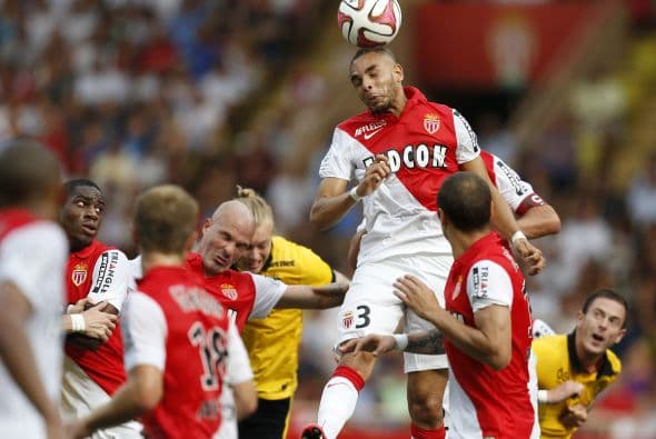 Quizás el caso más llamativo es el del Mónaco, que tras haber armado un equipo de ensueño la temporada pasada, decidió acabar su proyecto de figuras y se deshizo de James Rodríguez, Berbatov, Radamel Falcao, Obbadi, Abidal y Sergi Romero, para hacer fichajes de poca importancia.