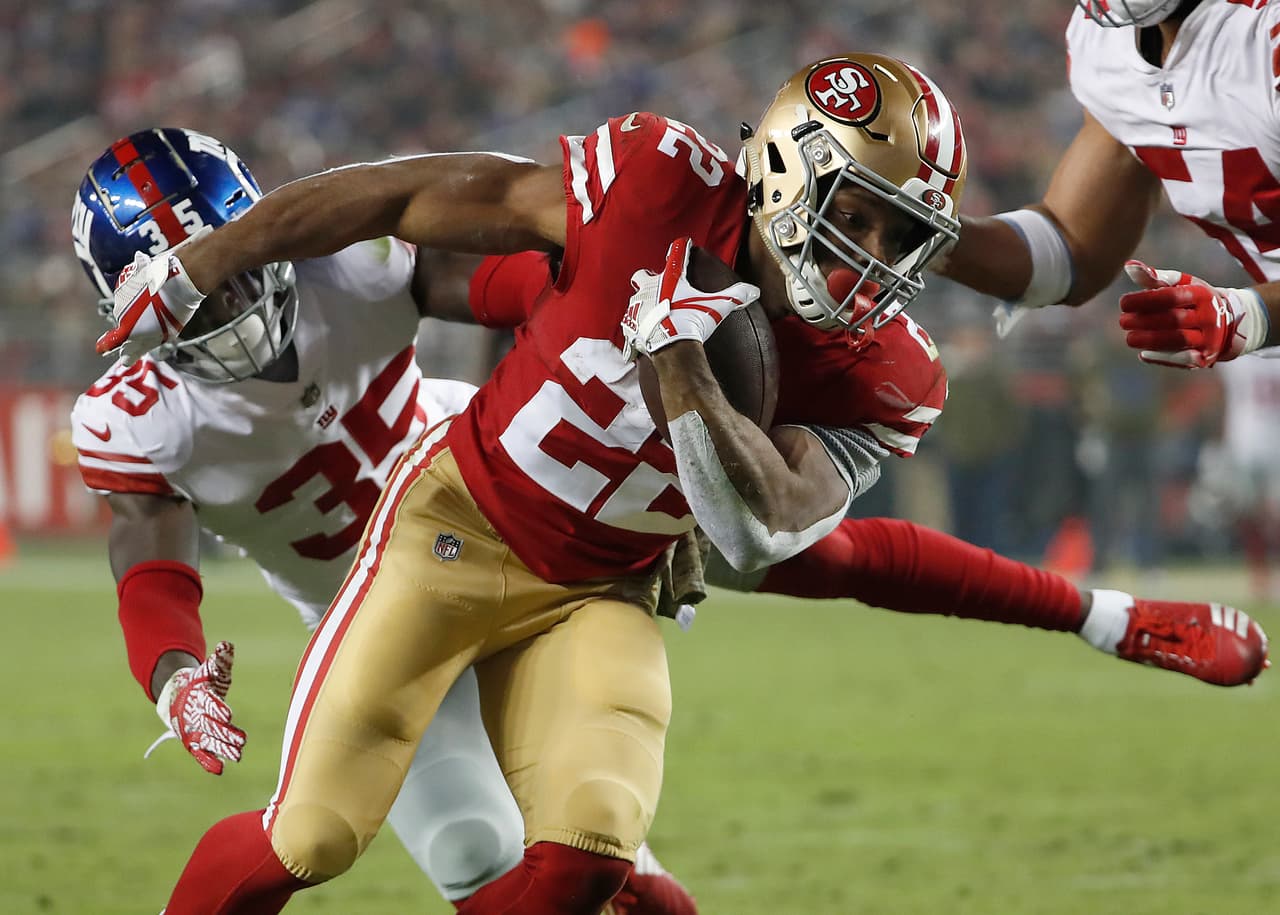 Y no fue sino hasta el tercer cuarto que los 49ers volvieron a anotar un touchdown. Restando 8:09 del tercer periodo, Breida capturó pase de 11 yardas de Nick Mullens para poner 20-10 arriba a SF.