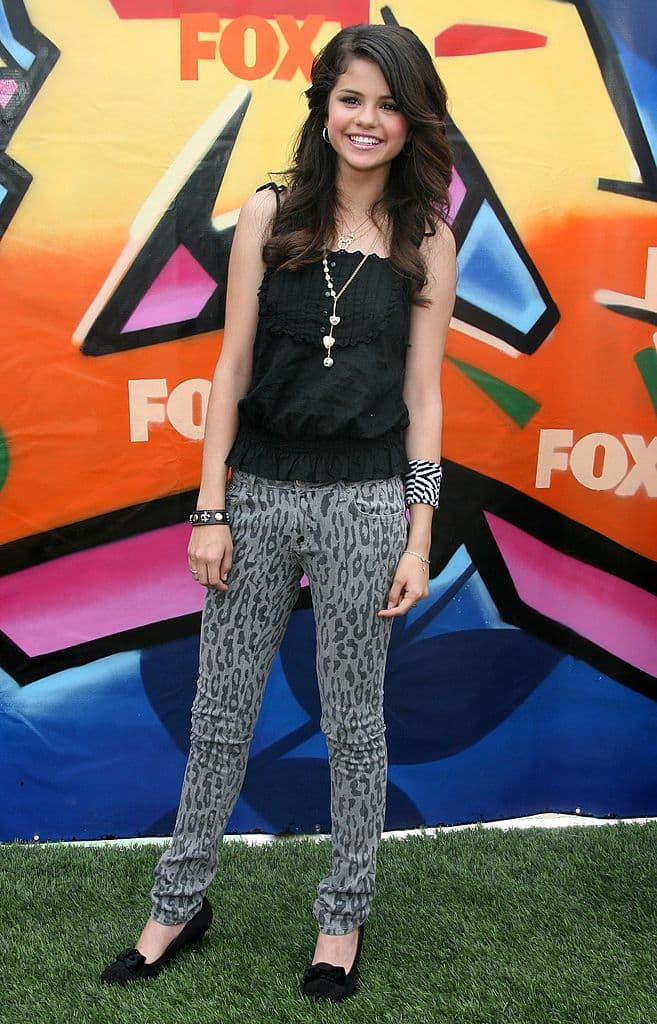 A pesar de esto, ha recibido ayuda profesional que la ha sacado adelante y ha aprendido a luchar contra éstos.