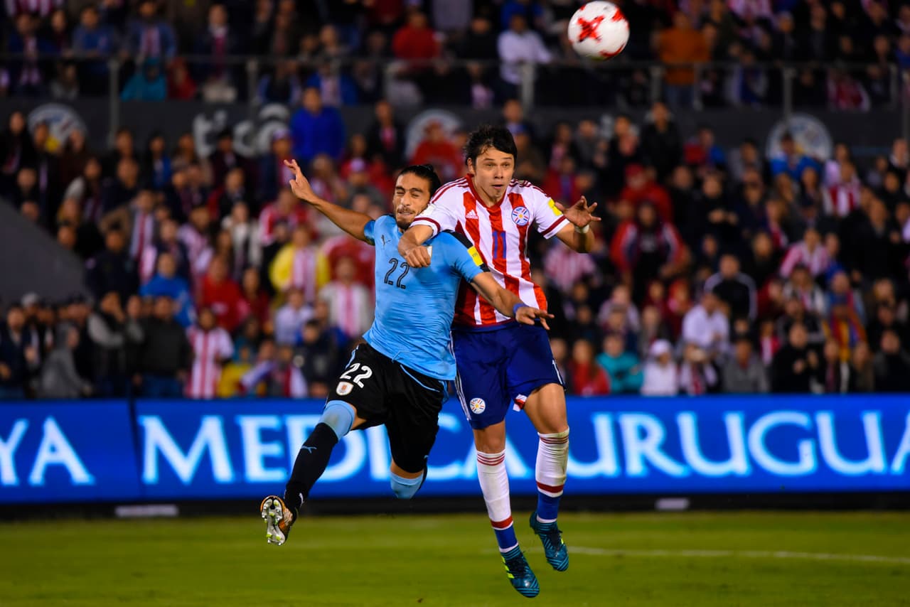 Los gemelos Ángel y Óscar Romero fueron de lo más peligroso de la Albirroja en los 90 minutos.