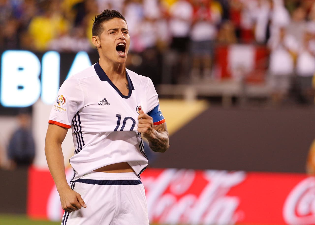 James Rodríguez celebra su anotación.