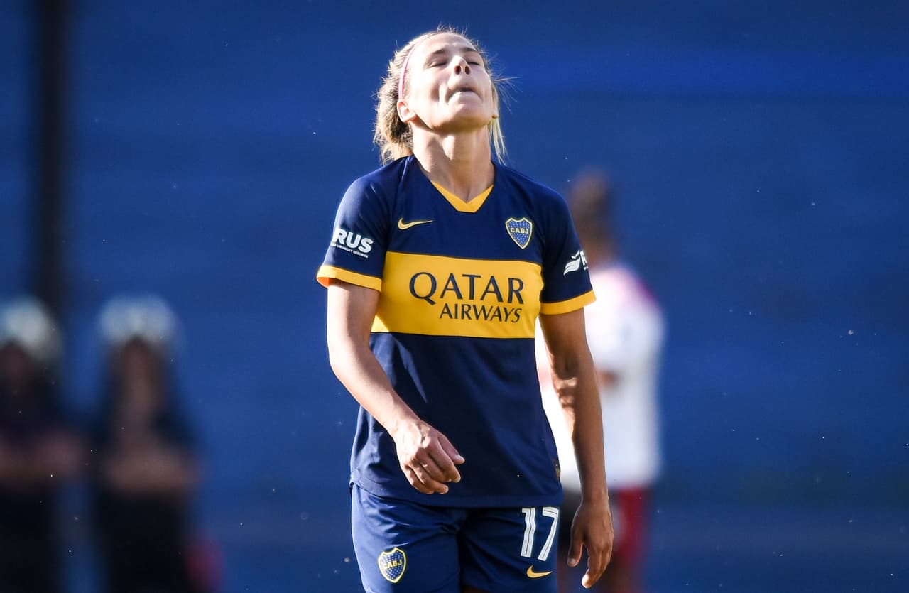 La delantera de Boca Juniors jugaba para River Plate, hace seis meses.