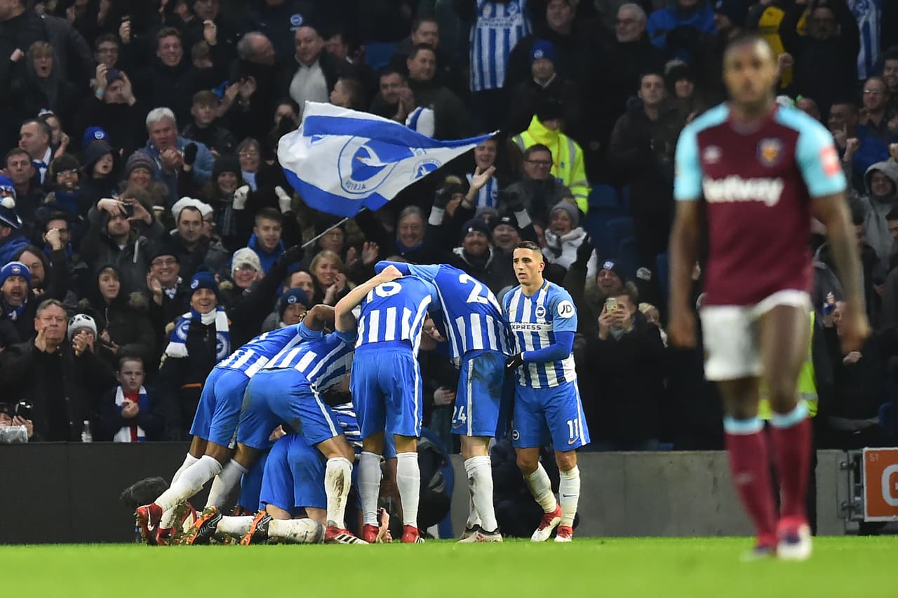 Con el triunfo, el Brighton llegó a 27 puntos y se alejó de la zona de descenso, además empató a su rival de turno en la clasificación.