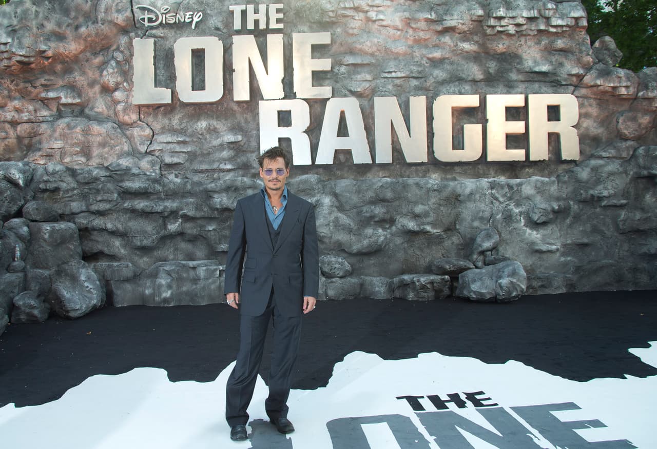 The Lone Ranger – Ni la aparcición de la estrella Johnny Deep pudo salvar esta filmación de la pérdida de dinero.
<br>