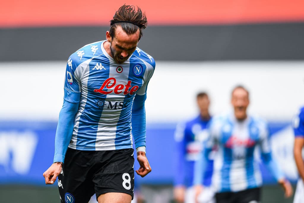 Napoli derrota a la Sampdoria 2-0 durante la Jornada 30 de la Serie A. Las anotaciones fueron de Fabián Ruiz Peña (35') y Victor Osimhen (87'). El mexicano Hirving 'Chucky' Lozano se perderá el siguiente partido ante el Inter por acumulación de amonestaciones.