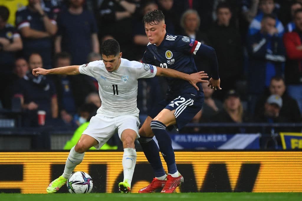 Georgia cae en casa 0-2 frente a Grecia, Escocia logra vencer a Israel en el minuto 90+4 con un marcador de 3-2 y Ucrania sle hace la diablura a Finlandia a domicilio y los vencen 1-2.