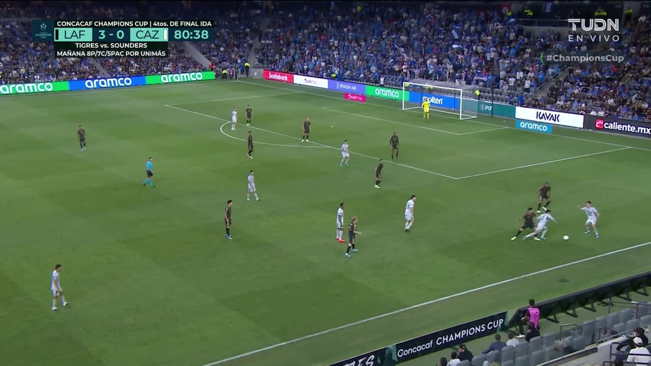 ¡TIRO ATAJADO! disparo por José Paradela.