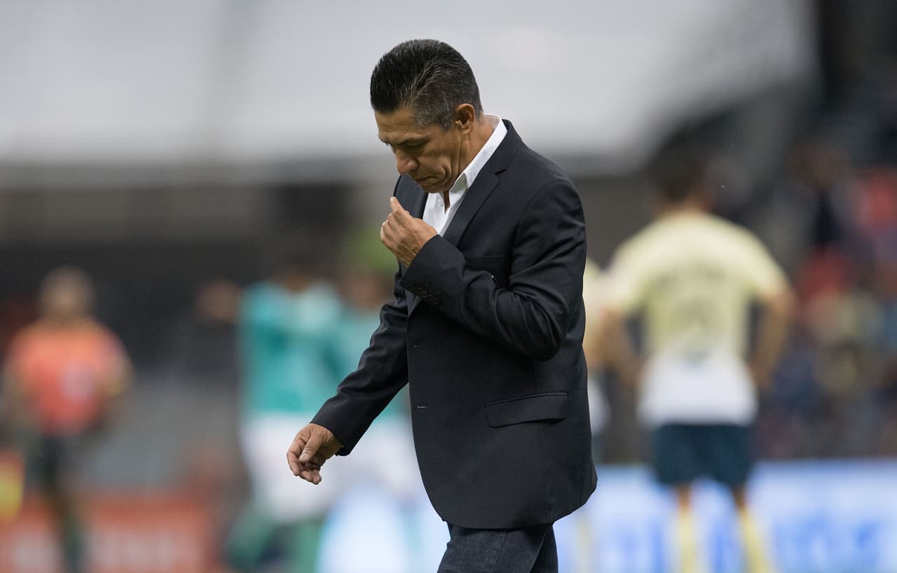 LOS CESADOS: Esta jornada dos técnicos fueron cesados de sus puestos (Ignacio Ambriz de América y José Saturnino Cardozo de Chiapas), para acumular cuatro estrategas que han dejado sus banquillos en nueve fechas del Apertura 2016. Los otros dos técnicos fueron Luis Zubeldía y Luis Fernando Tena.