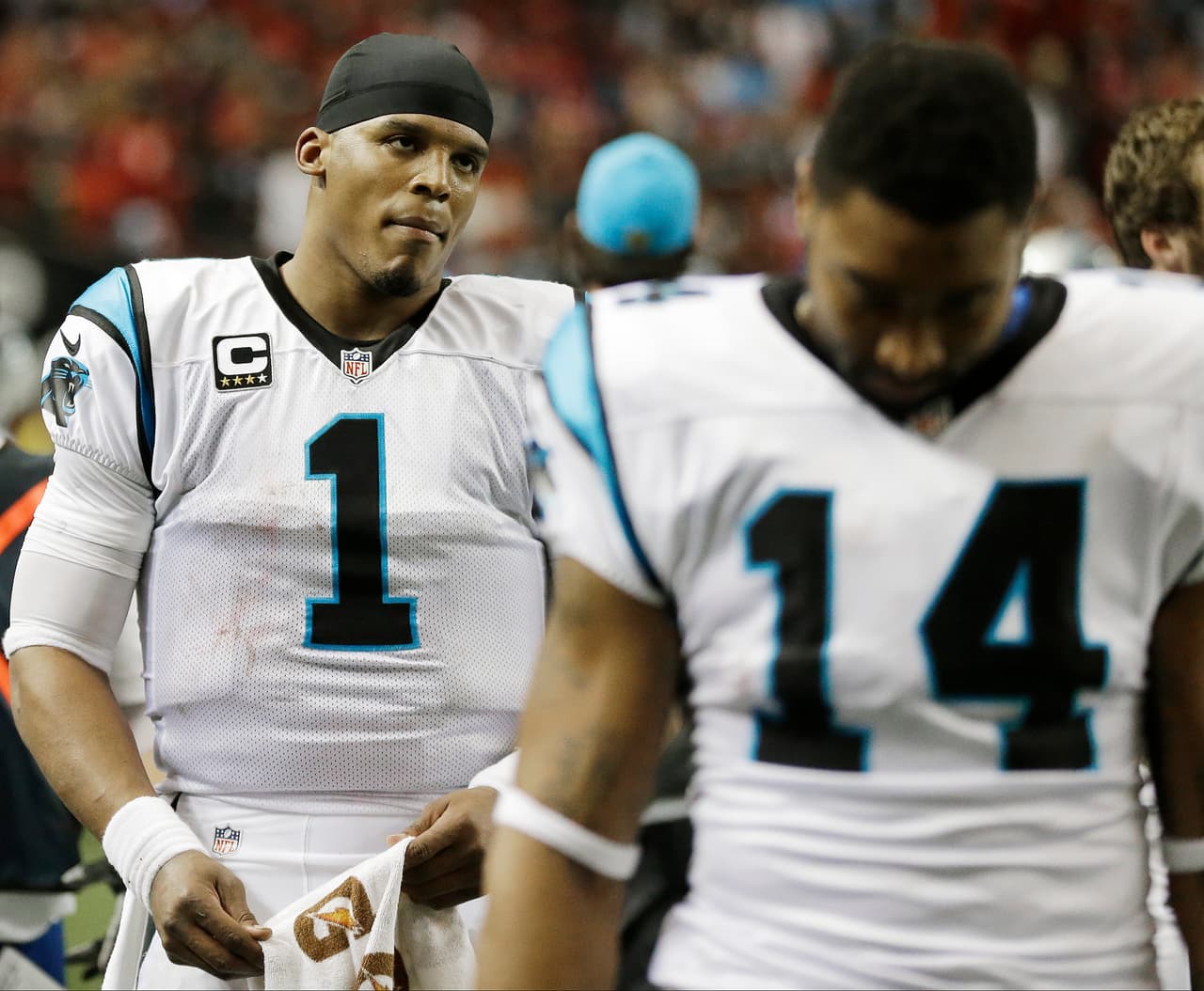 El principal enemigo de un equipo invicto que viene superando a todos sus rivales y lo festeja en exceso, es el mismo equipo. El principal enemigo de Carlina era Carolina y así quedó demostrado. Los Panthers perdieron el invicto inesperadamente ante un equipo que mostró cosas positivas por desarrollar, Atlanta Falcons.