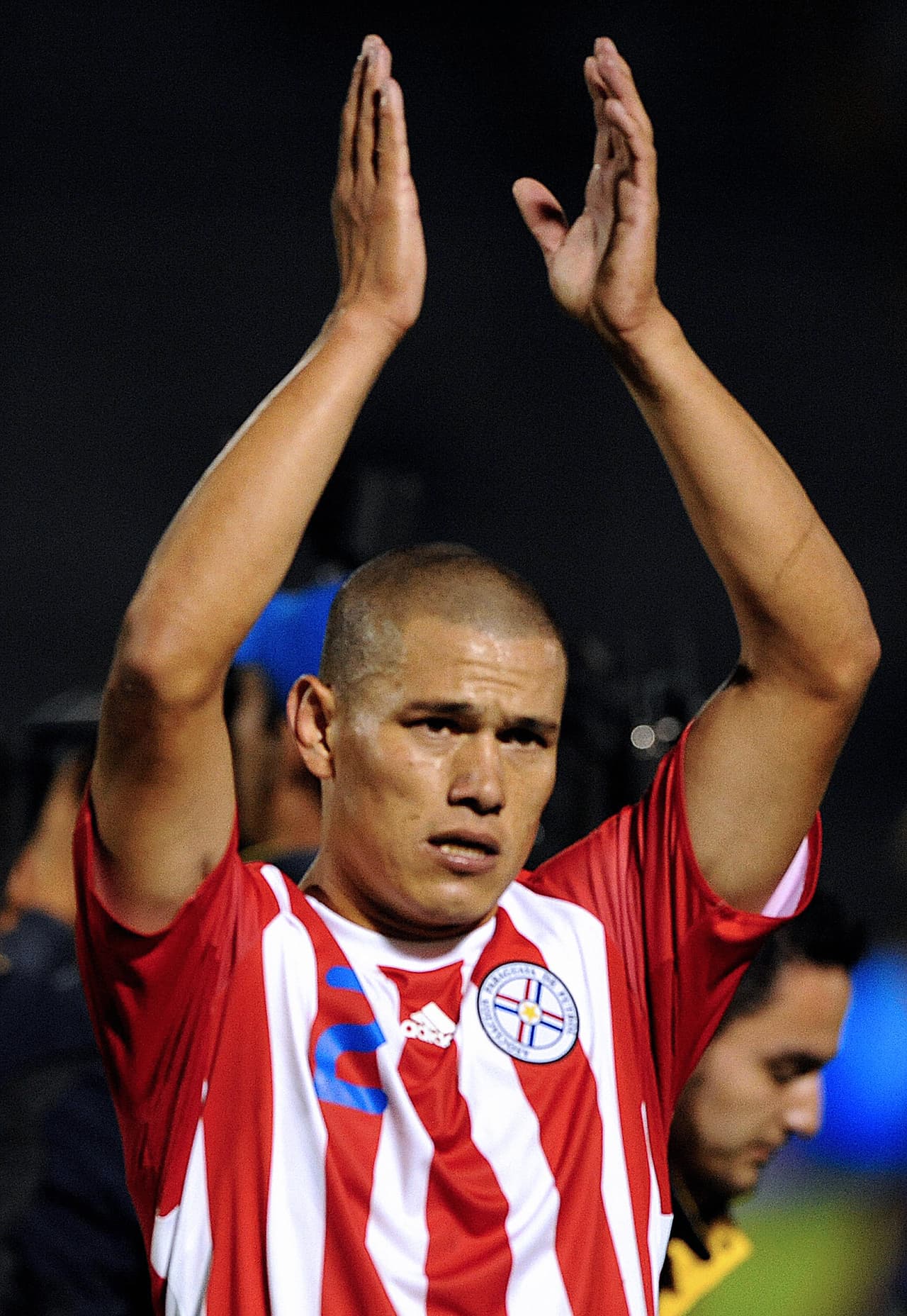 Paraguay no pudo ante España, pero Verón se dejó la piel sobre el campo.