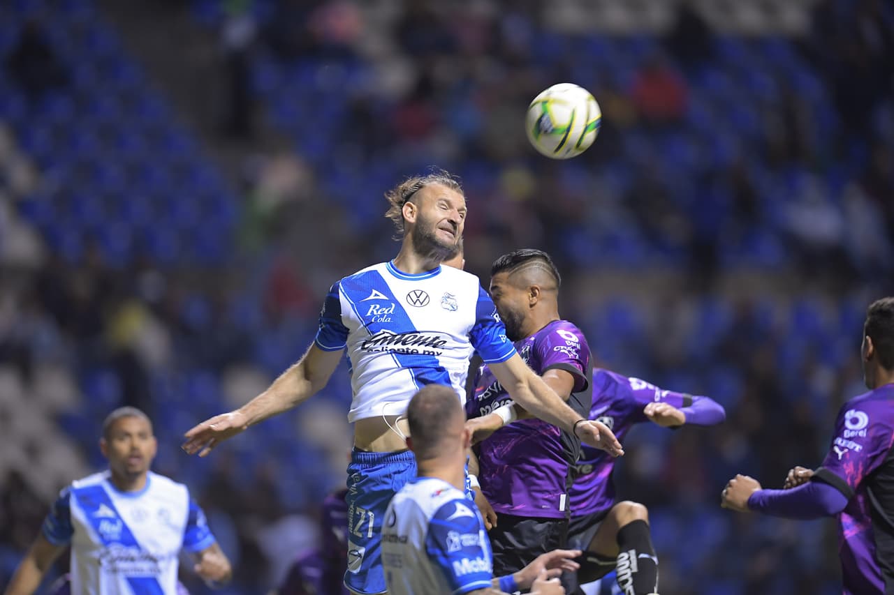 Rayados concretó la voltereta ante Puebla en la Jornada 4 con golazos de Alfonso González y Rodrigo Aguirre. Federico Mancuello abrió el marcador para La Franja, que no supo cuidar la ligera ventaja. El VAR anuló de forma polémica dos goles de Rogelio Funes Mori.