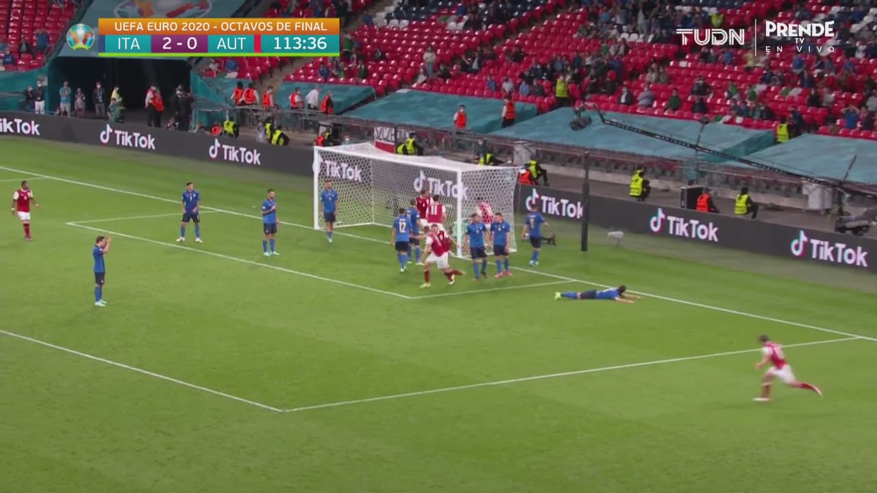 ¡Hay partido! Kalajdzic manda la pelota por una rendija para el 2-1