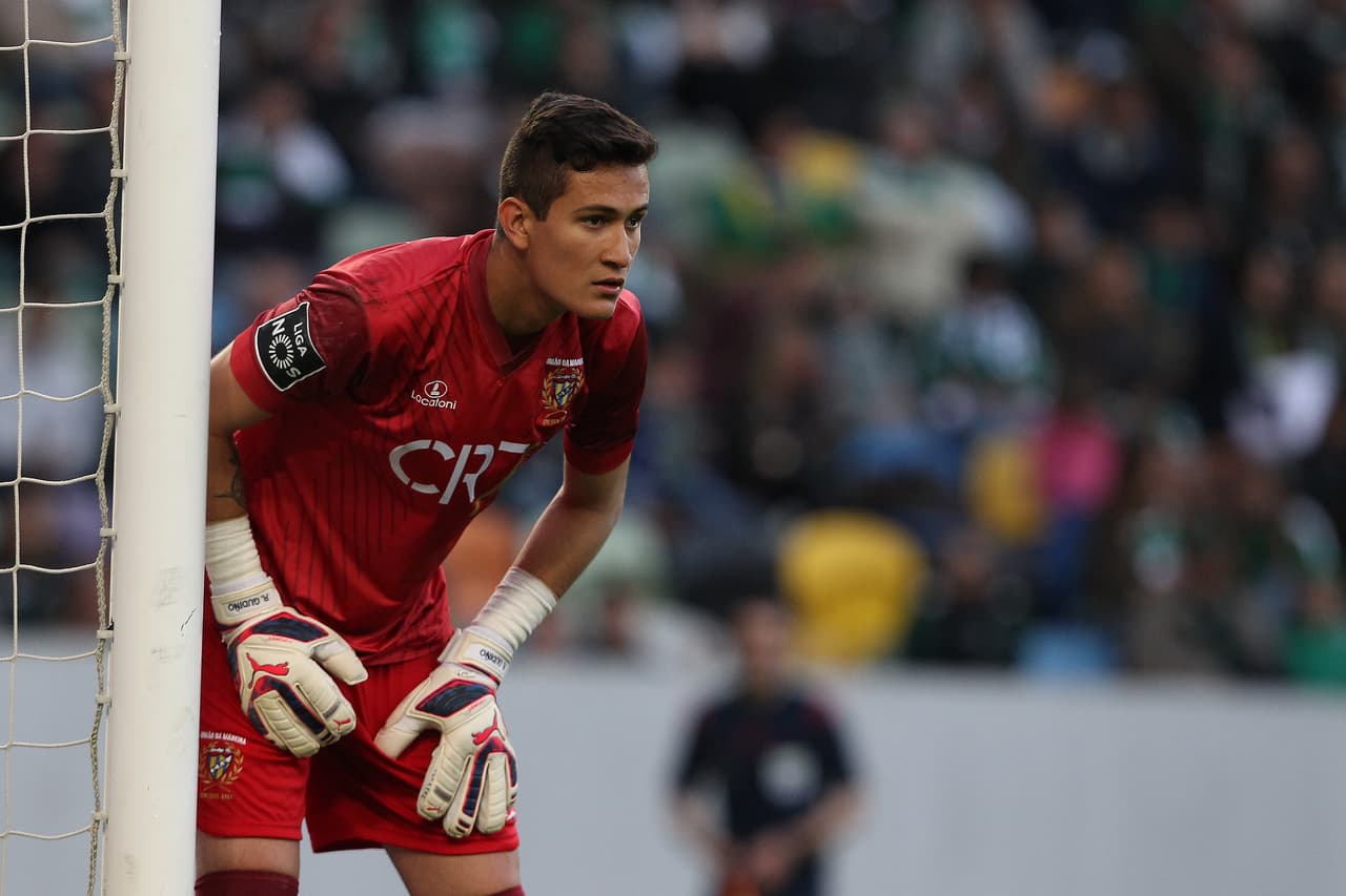 Lunes 18 de septiembre - 12:00 p.m.ET/11:00 a.m.CT/8:00 a.m.PT: el portero mexicano Raúl Gudiño enfrenta con el APOEL Nicosia al Anorthosis. Aún no debuta el juvenil, pero se espera que lo haga pronto.