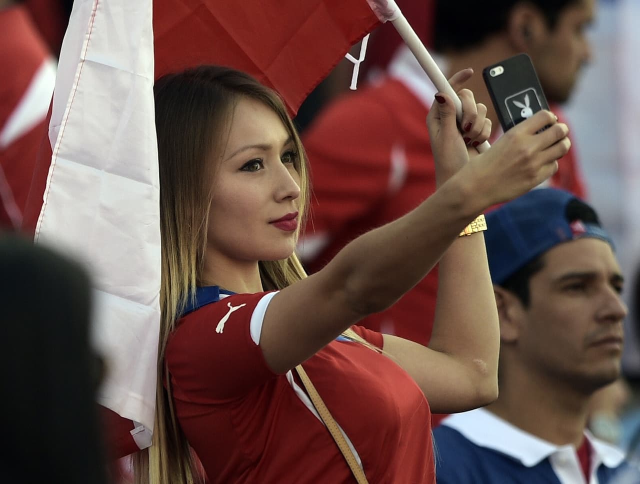 La belleza andina se hizo presente en las tribunas del Estadio Nacional para apoyar a la Roja en el sueño de ganar la Copa América.
