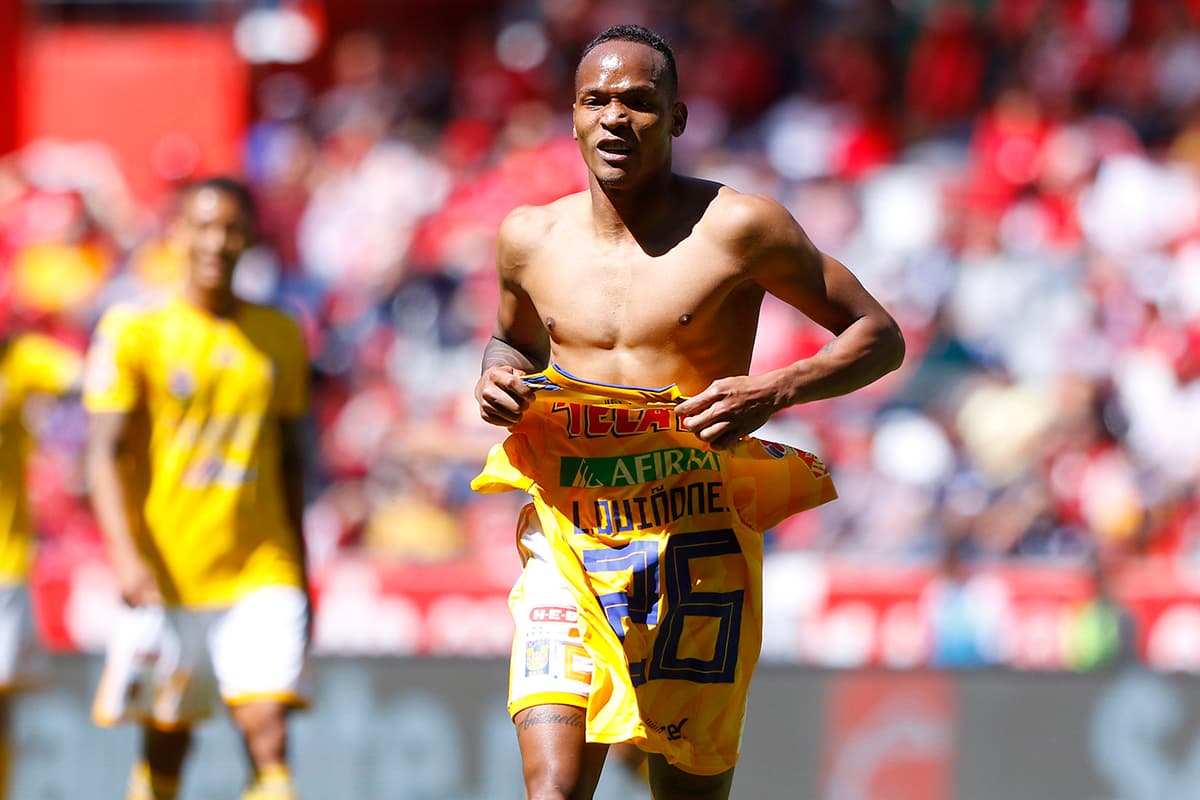 Antes del final del primer tiempo, al 44', el colombiano Luis Quiñones anotó el 1-0 para Tigres.