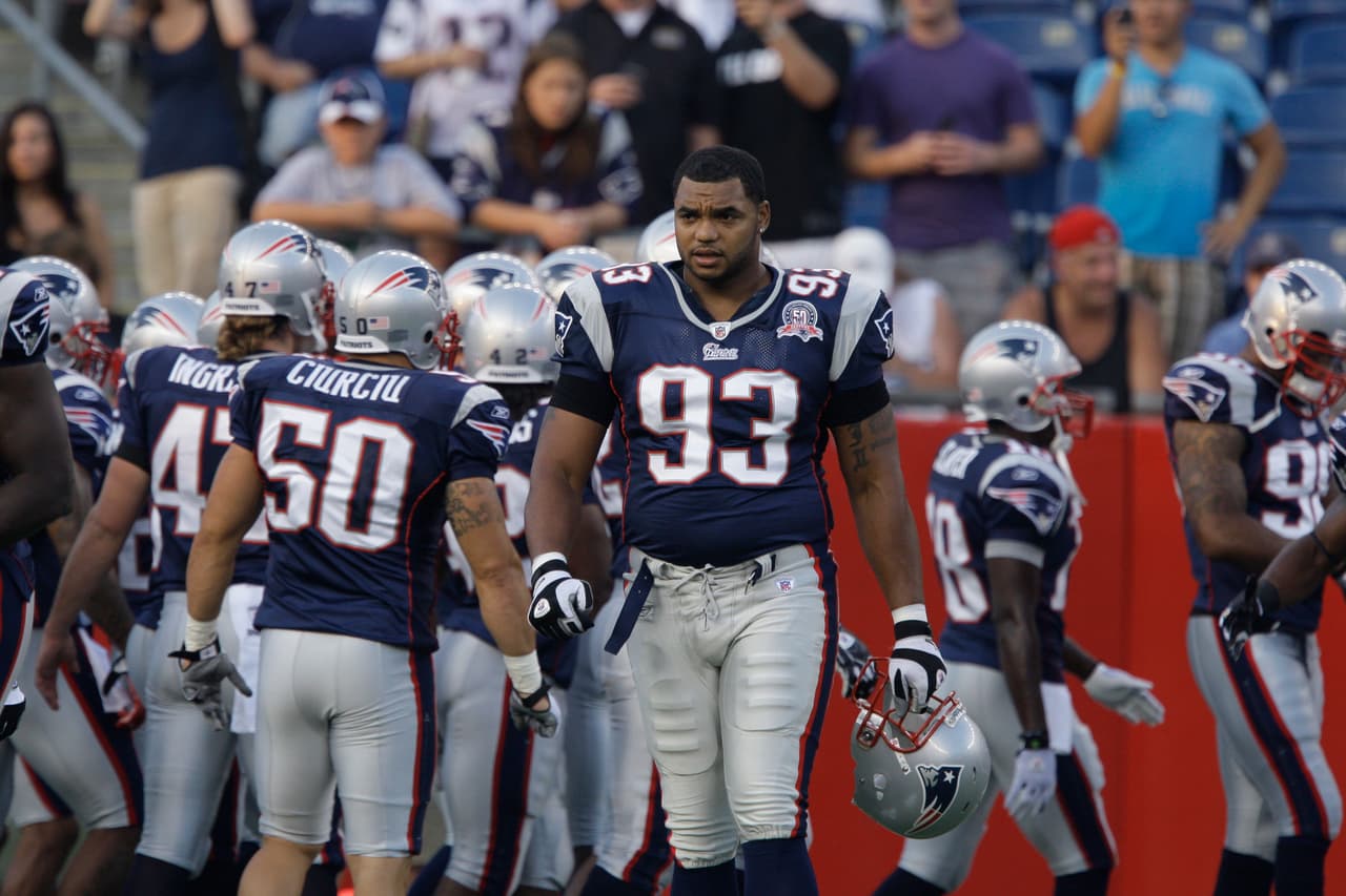 <b>Richard Seymour, defensive end/defensive tackle –</b> New England Patriots 2001-08, Oakland Raiders 2009-2012. Campeón en tres Super Bowls con los Pats, siete Pro Bowls.