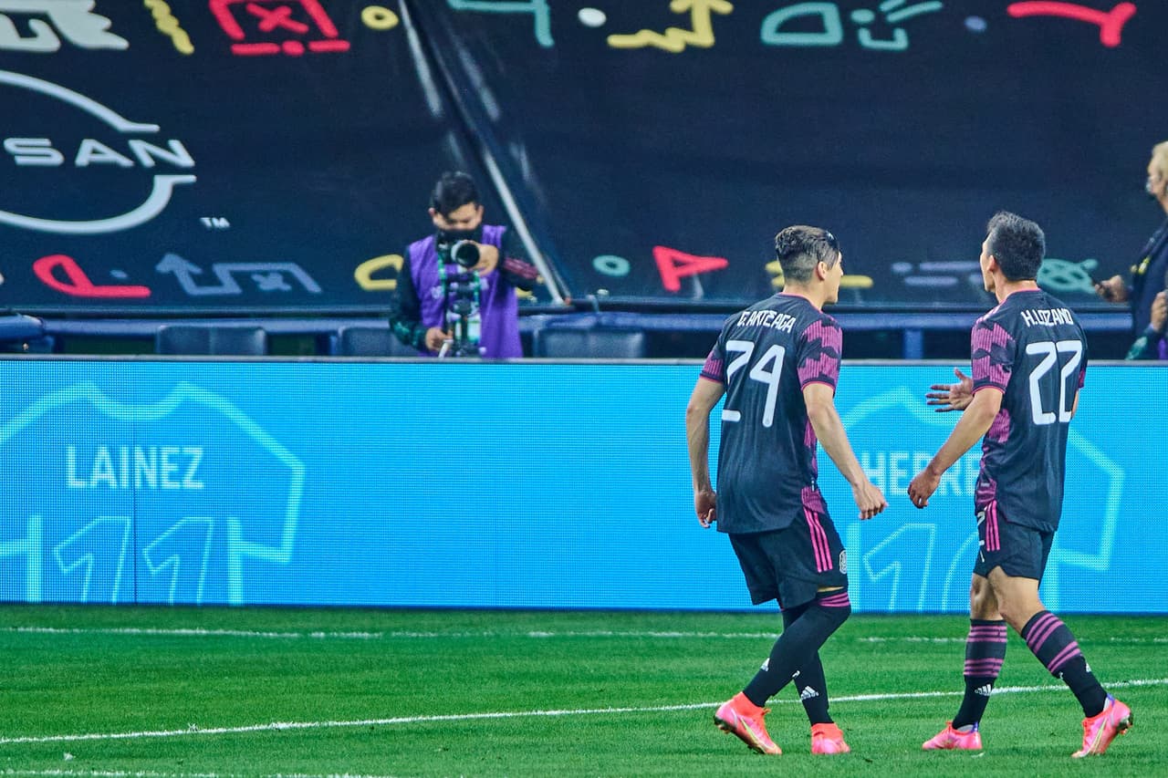 La selección mexicana derrotó a Islandia tras un primer tiempo que generó algunas dudas, pero en el complemento con ‘Chucky’ Lozano, Héctor Herrera, Néstor Araujo y Gerardo Arteaga, el partido se volvió todo del lado del Tri y se llevaron el triunfo.