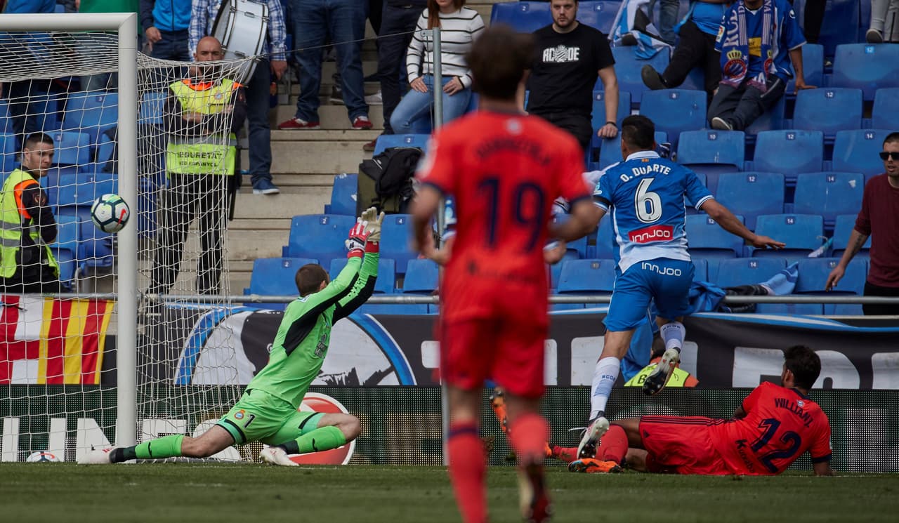 Sin embargo, la sororesa visitante llegó al minuto 41 del primer tiempo con el tanto del brasileño William José.