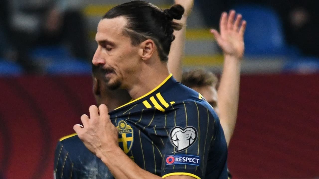 Video: Zlatan empuja a aficionado al final del duelo de Georgia-Suecia