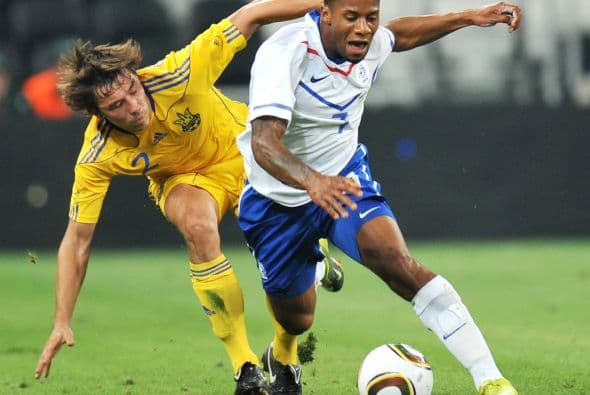 El marcador final entre Holanda y Ucrania fue 0-0. Entre otros resultados de la jornada FIFA, Suecia superó 3-0 a Escocia, Rusia venció 1-0 a Bulgaria, República Checa goleó 4-1 a Letonia, mientras que Suiza le ganó por 1-0 a Austria.