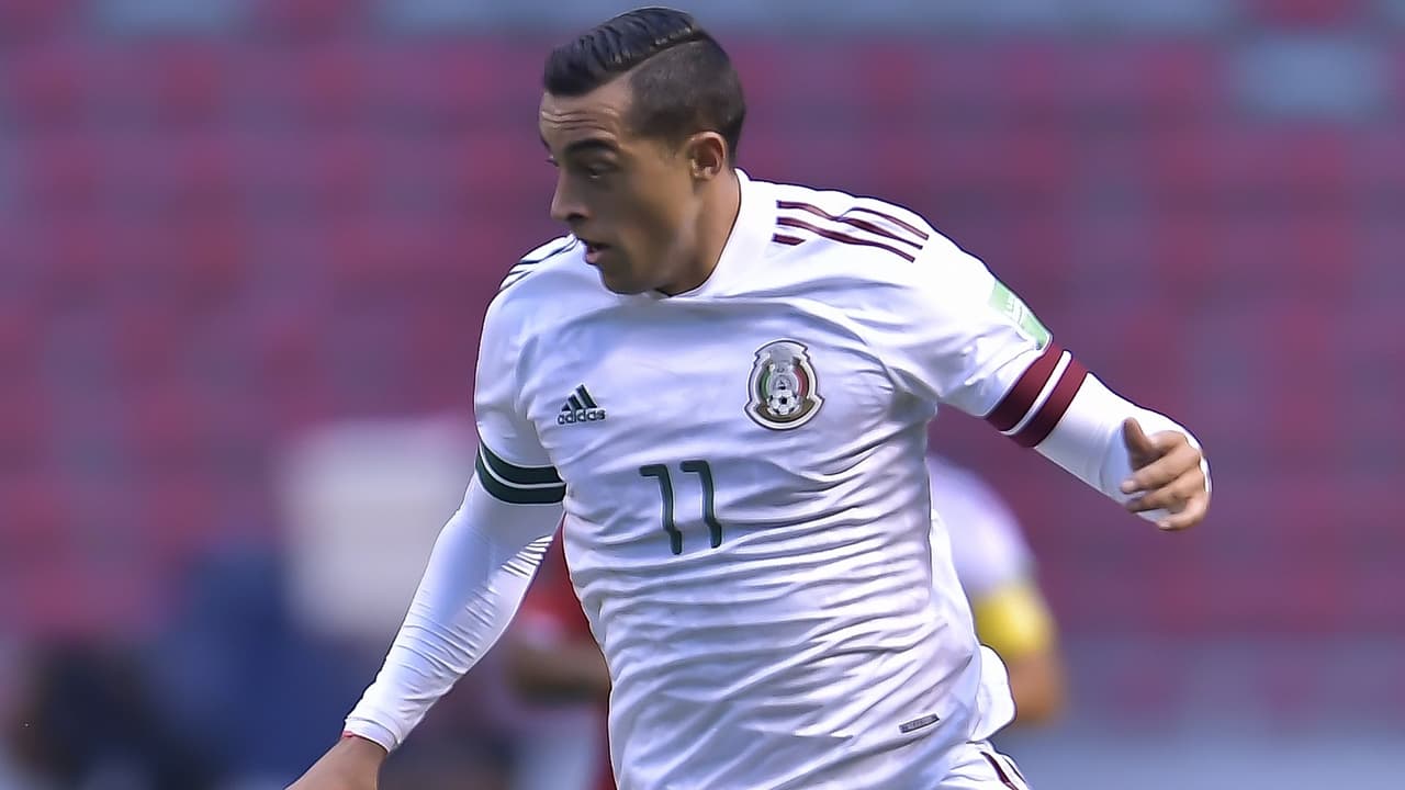 Rogelio Funes Mori repetirá como titular ante Panamá