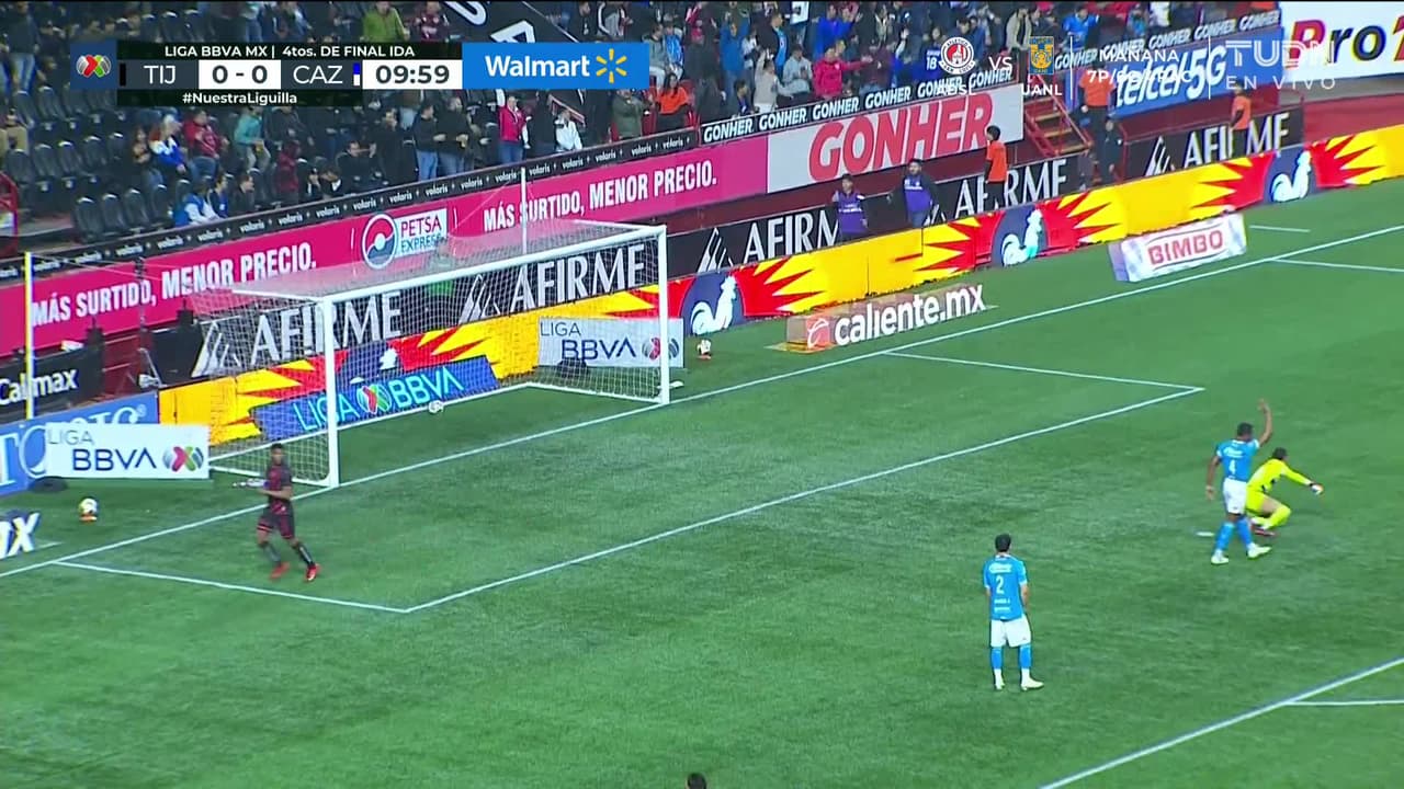 ¡GOL!  anota para Club Tijuana. Raúl Zúñiga