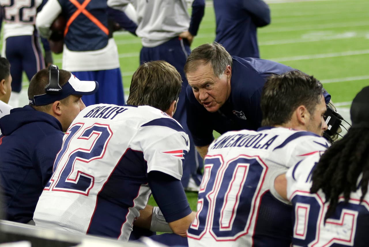 Los Patriots dominaron de principio a fin en una victoria como visitante sobre los Texans amarrando un lugar en Playoffs. Checa las mejores tomas de este duelo con marcador de 27-6.