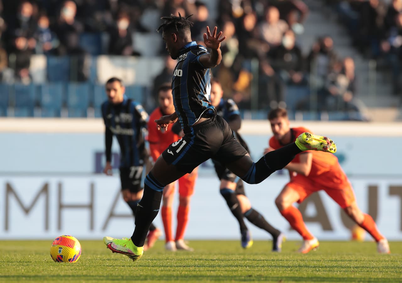 Atalanta mantiene su racha de victorias y llegó a tres de manera consecutiva luego de golear al Spezia.