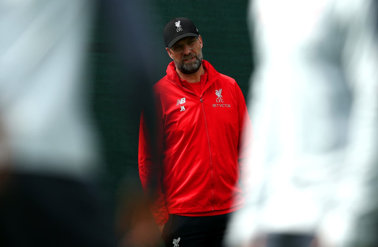 Liverpool y sus figuras entrenaron por última vez este martes en el Melwood Training Ground antes del decisivo duelo de Semifinal en la UEFA Champions League ante el Barcelona que se jugará este primero de mayo. Con la lucha por la Premier League complicada, los Reds se enfocan en conseguir una nueva Orejona y para eso deben dar este primer paso.