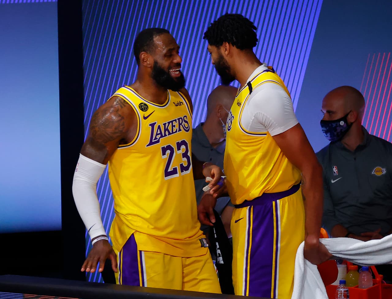 De la mano de Antetukuompo y LeBron, Lakers y Bucks avanzaron en playoffs de NBA