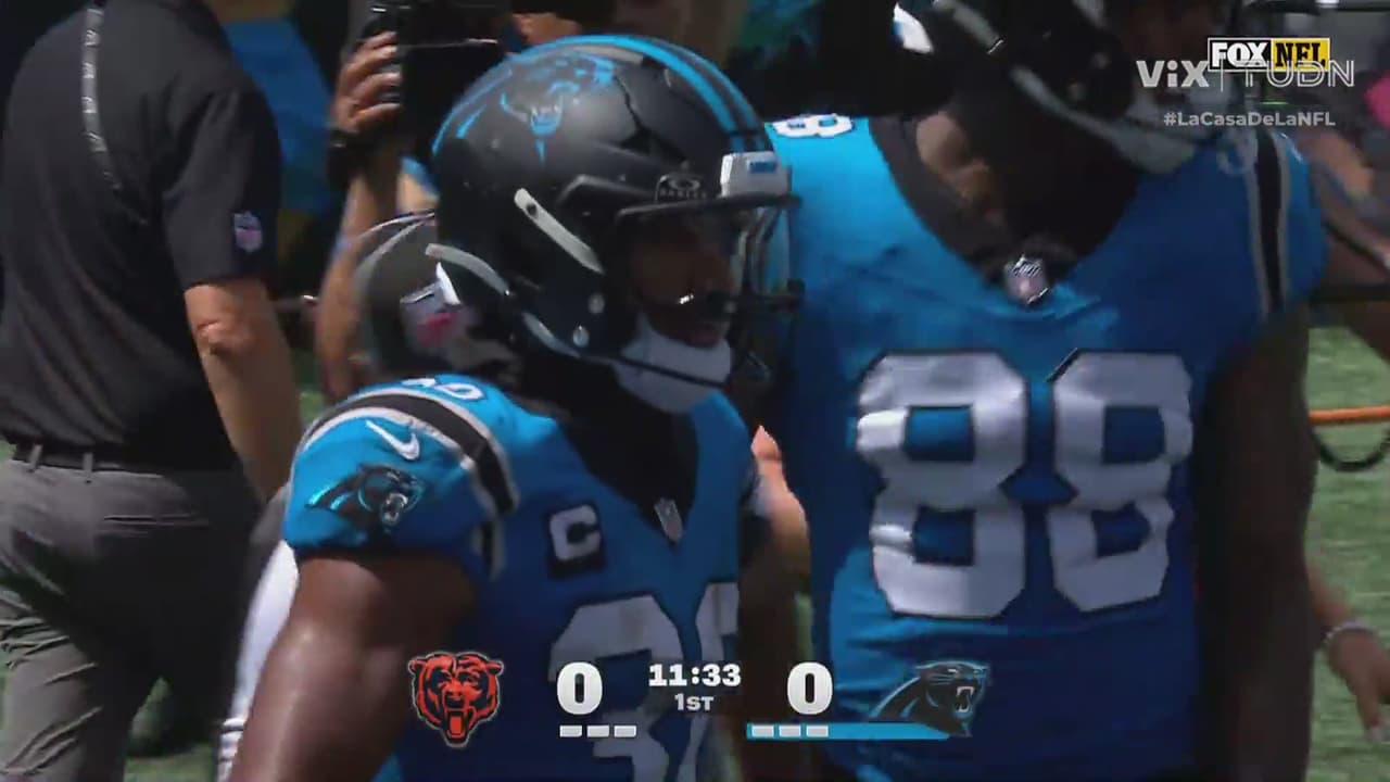 ¡Conexión aérea! Bryce Young logra touchdown con Chuba Hubbard