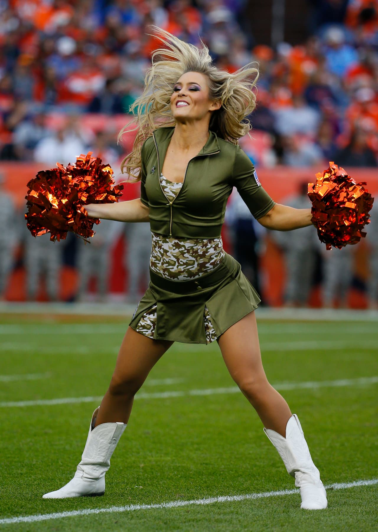 Checa las hermosas cheerleaders que llenaron de alegría la Semana 10 de la NFL.
