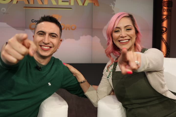 Charlotte vivió el colorido del capítulo 6 de 'La Carrera' por la Copa Oro, una competencia donde las parejas en busca del boleto a la Final del certamen aprovecharon para divertirse.