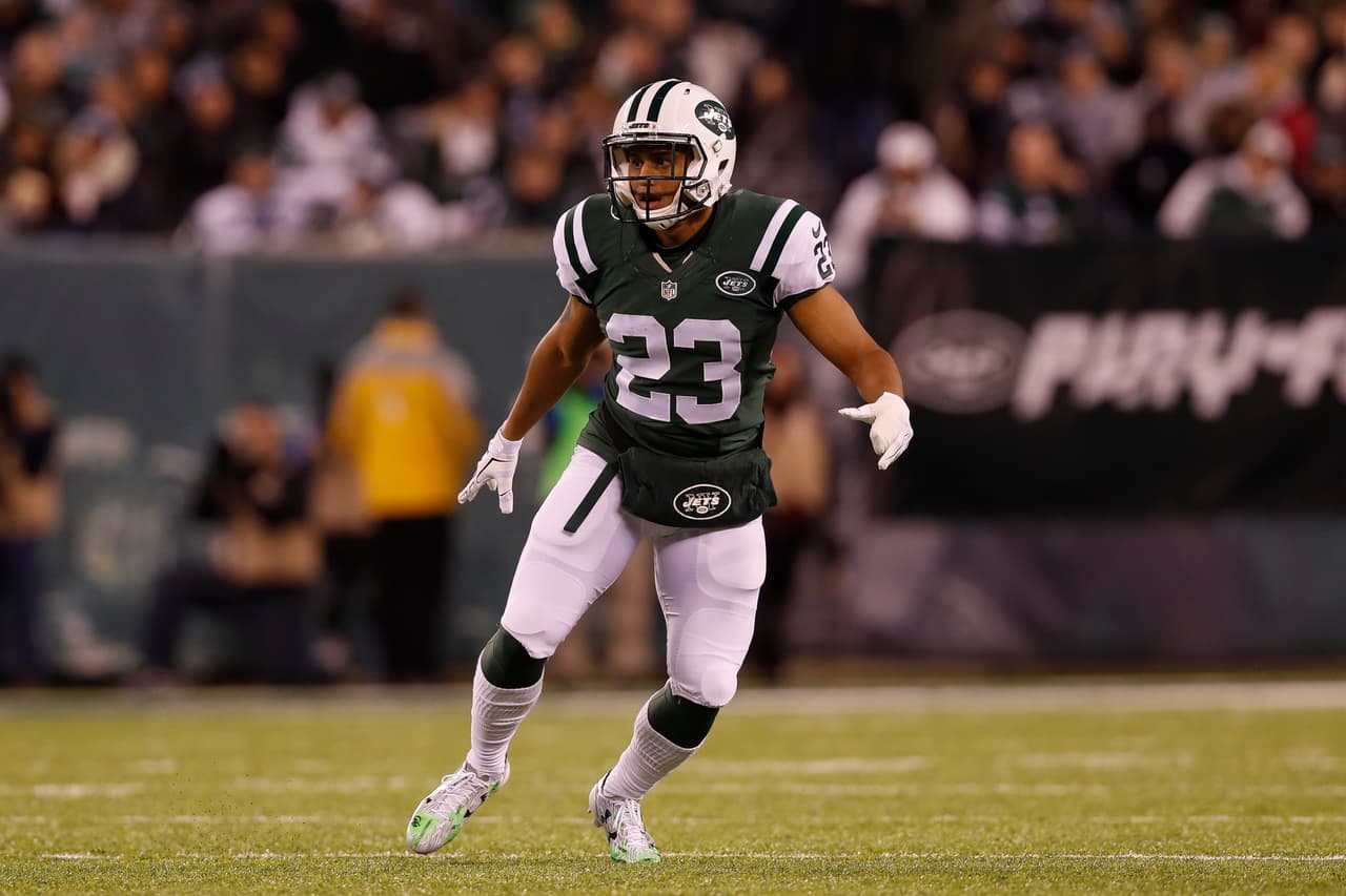New York Jets cornerback Dexter McDougle (23) in coverage during an NFL football game against the Indianapolis Colts on Monday, Dec. 5, 2016 in East Rutherford, N.J. Indianapolis won 41-10. (Aaron M. Sprecher via AP)