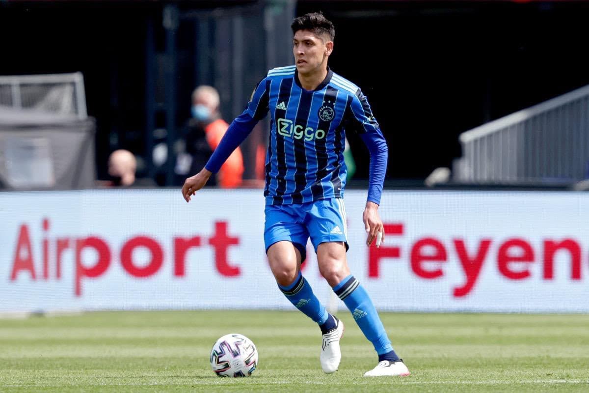 Edson Álvarez ofrece disculpas a la afición por su expulsión