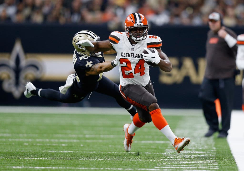 Por aire y por carrera los Browns movían el balón y se fueron al medio tiempo 6-3 arriba con dos goles de campo de Zane González, quien más tarde tuvo que ver en el desenlace del partido.
