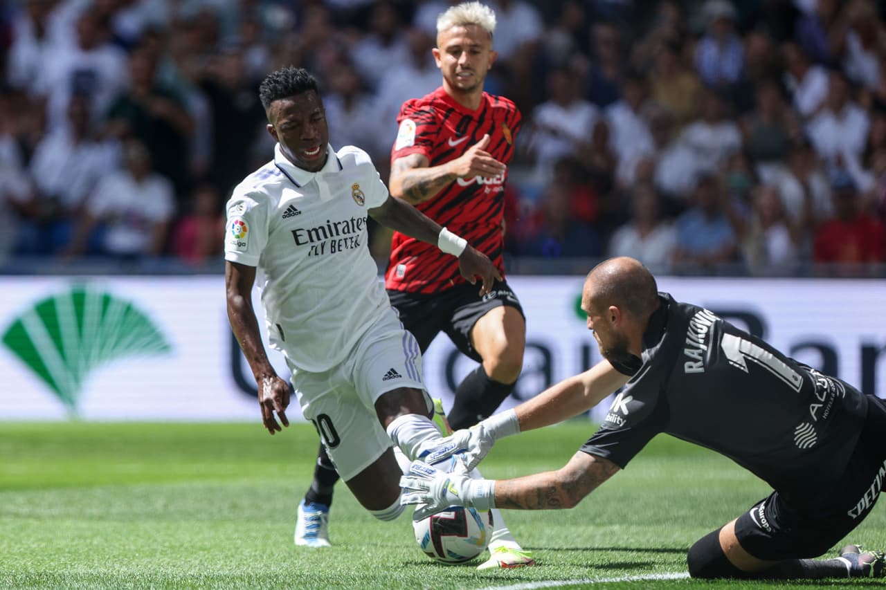 Mallorca se fue al frente con un gol de Vedat Muriqi, pero Real Madrid le dio la vuelta con tantos de Federico Valverde, Vinucius Junior, Rodrygi y Antonio Rudiger.