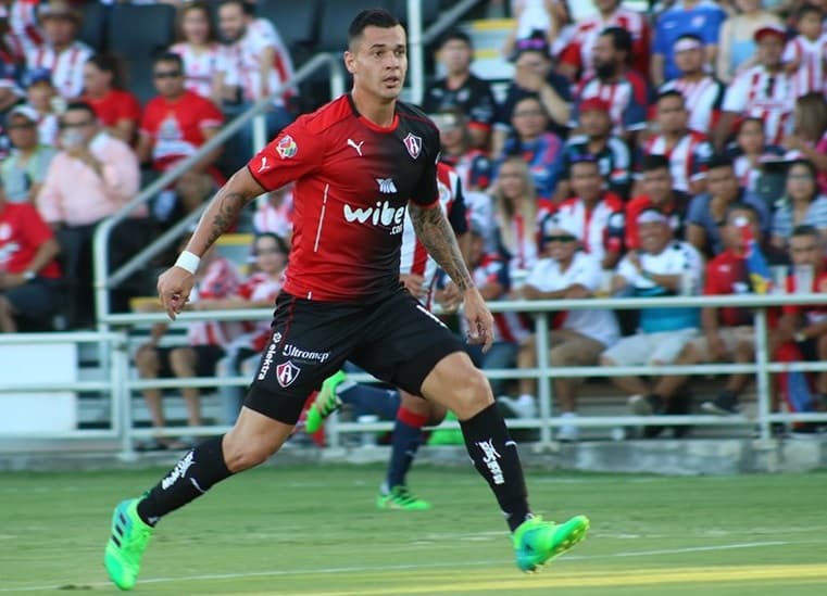 Atlas derrotó 2-0 a Chivas