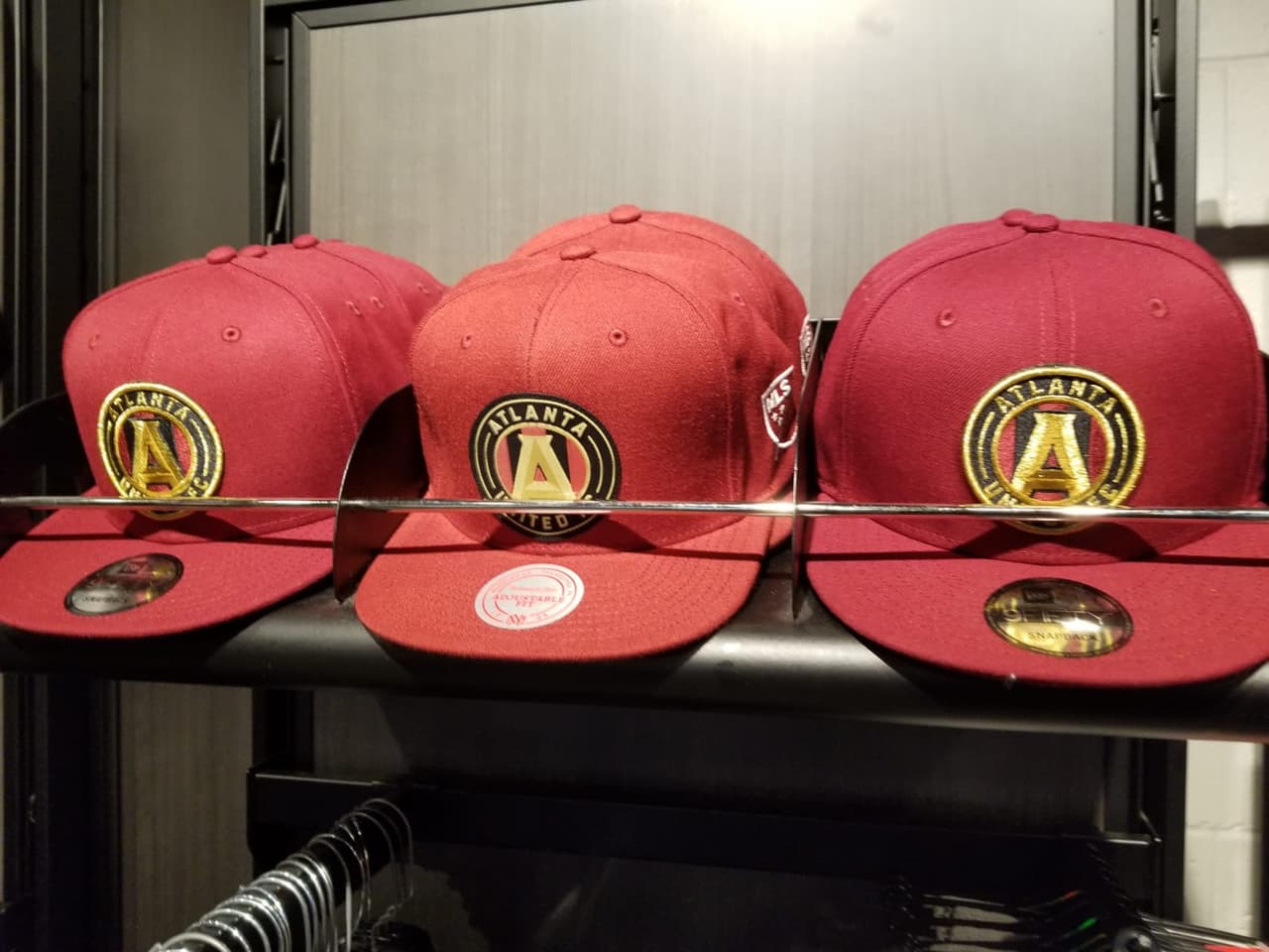 La tienda del Atlanta United ofrece una gran variedad de opciones para sus fans en esta ocasión especial.