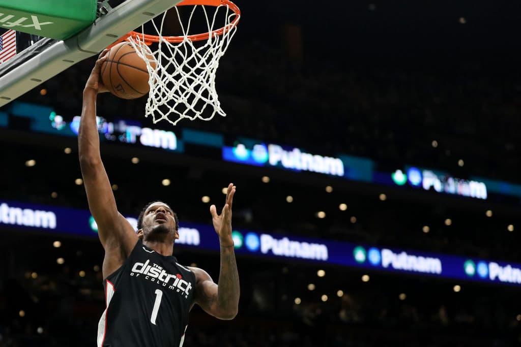 El veterano as de la defensa, 
<b>Trevor Ariza</b> sale de los 
<b>Washington Wizards</b> para sumarse a las filas de los Sacramento Kings, en un pacto por dos años y 25 millones de dólares.