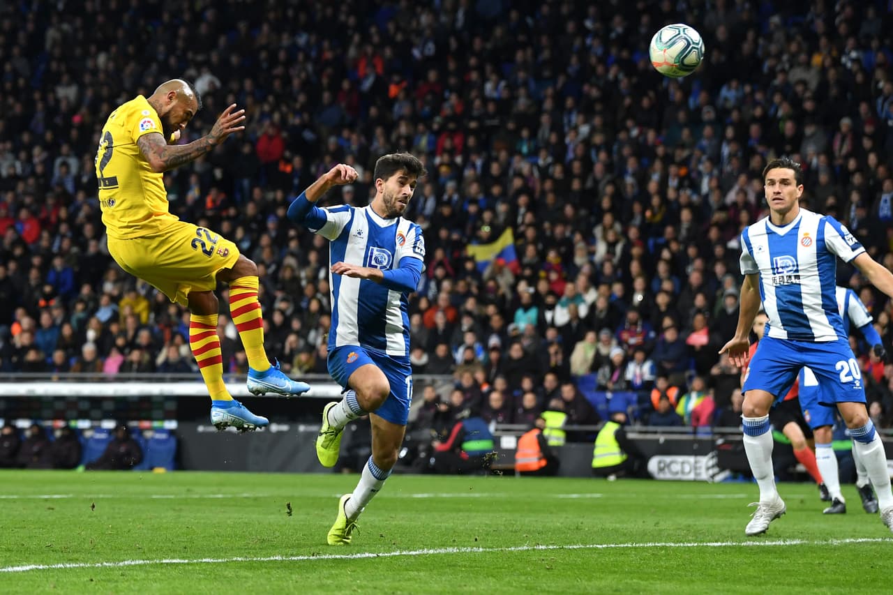 David López (23') adelantó a los locales pero Suárez (50') y Vidal (59') anotaron para los visitantes y cuando lo ganaban Lei Wu igualó la pizarra (88').