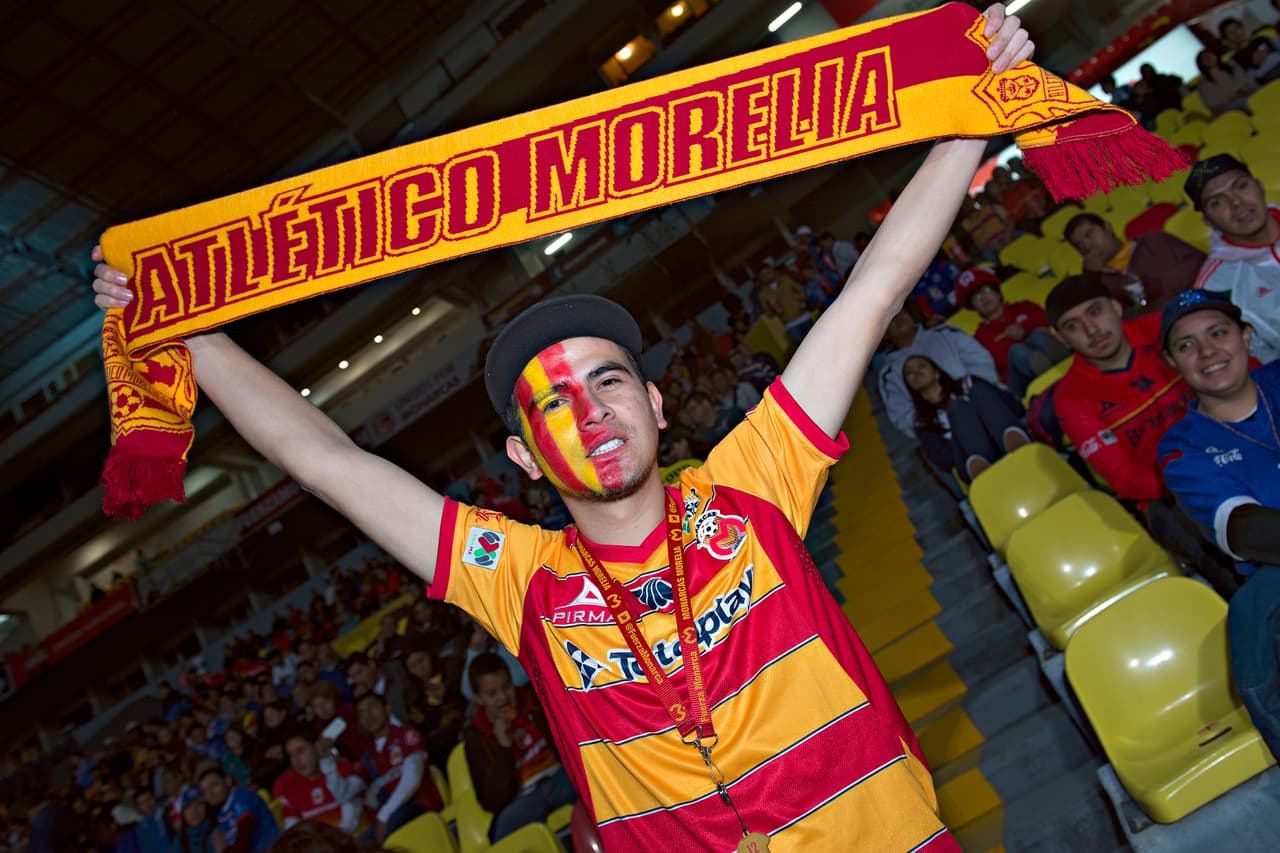 El colorido de la afición en la Jornada 1